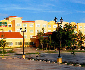 Courtyard Cancun Airport