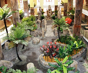 Holiday World Polynesia Hotel