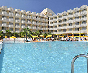 Hotel GHT Oasis Tossa & SPA