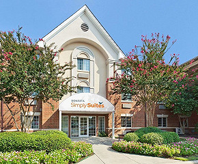 Sonesta Simply Suites Charlotte University