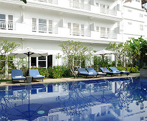 Frangipani Villa Hotel