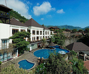 Jambuluwuk Batu Village Resort & Convention Hall