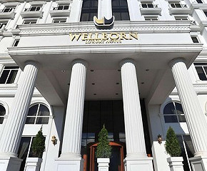 Wellborn Luxury Hotel