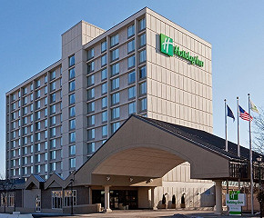 Holiday Inn By the Bay