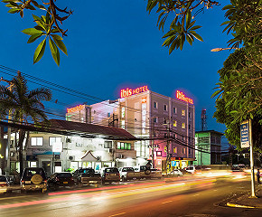 ibis Vientiane Nam Phu Hotel