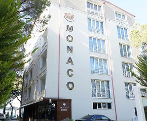 Hotel  Monaco & Garden