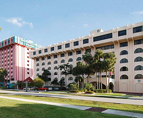 Clarion Inn & Suites Miami Airport