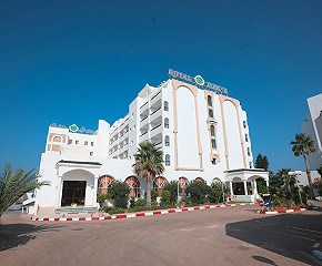 Hotel Jinene Royal