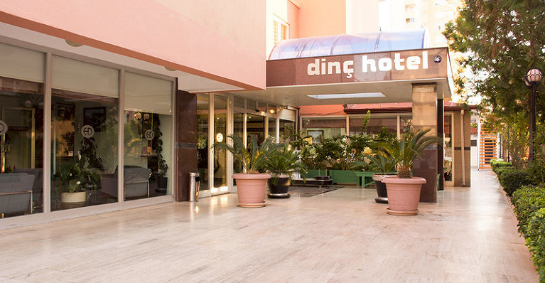 Lara Dinc Hotel