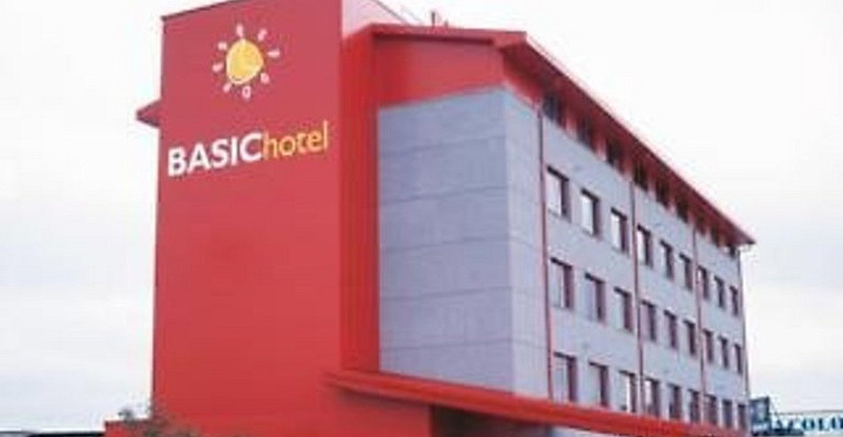 Hotel Basic