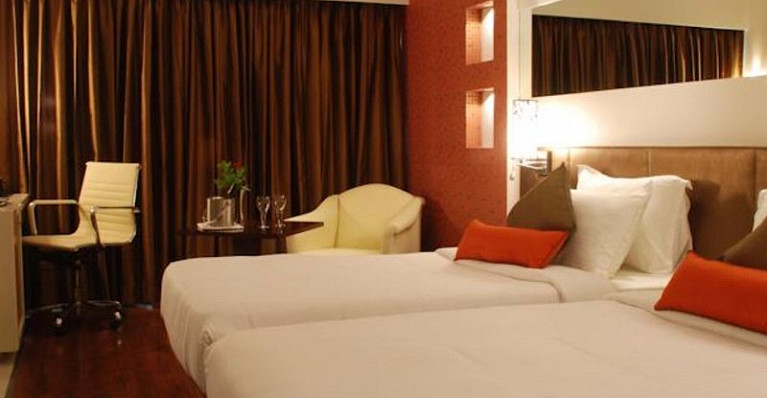 7Apple Hotel - Pune