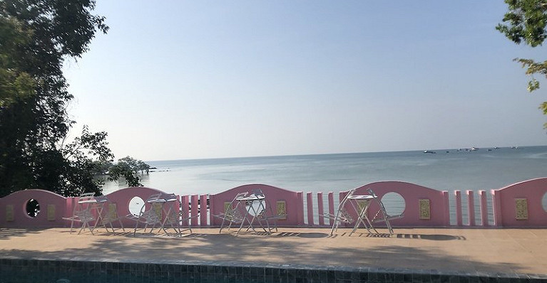 Anyavee Nam Mao Beach Resort