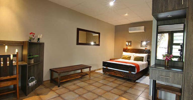 Kalahari Arms Hotel