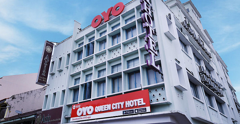 OYO 998 Queen City Hotel