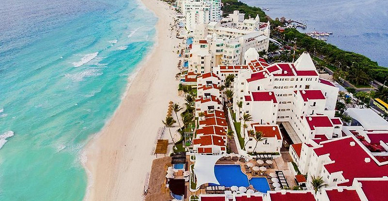 GR Caribe Cancún by Solaris