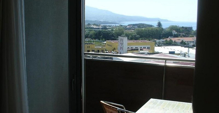 VIP Executive Azores Hotel