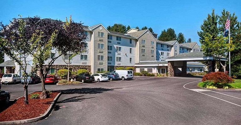 Country Inn &amp; Suites by Radisson, Portland International Airport, OR