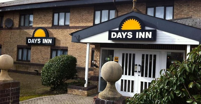 Days Inn by Wyndham Abington M74