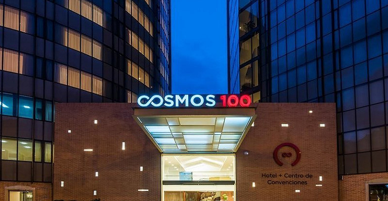 Cosmos 100 Hotel &amp; Centro de Convenciones