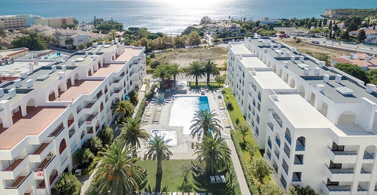 Ukino Terrace Algarve - Concept Hotel inklusive Mietwagen