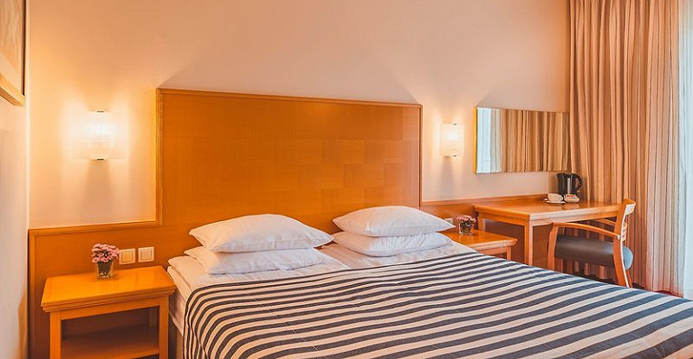 Ramada Hotel &amp; Suites by Wyndham Kranjska Gora | zonder transfer