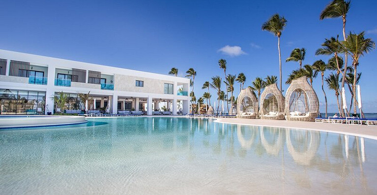 Serenade Punta Cana Beach &amp; Spa Resort