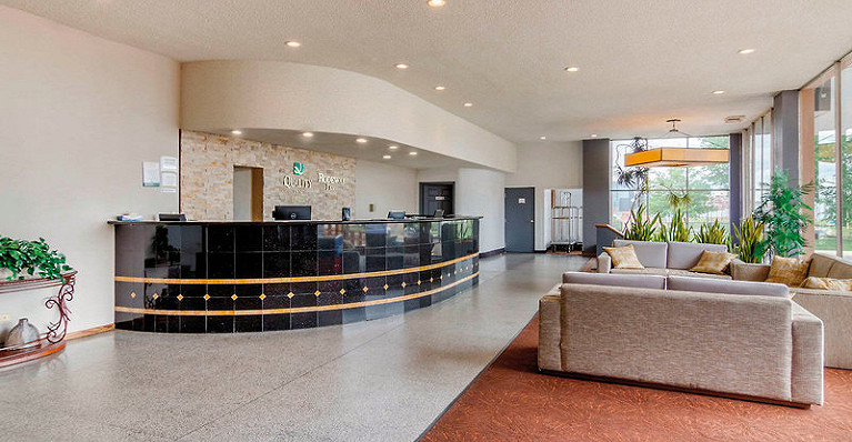 Quality Inn &amp; Suites Denver International Airport