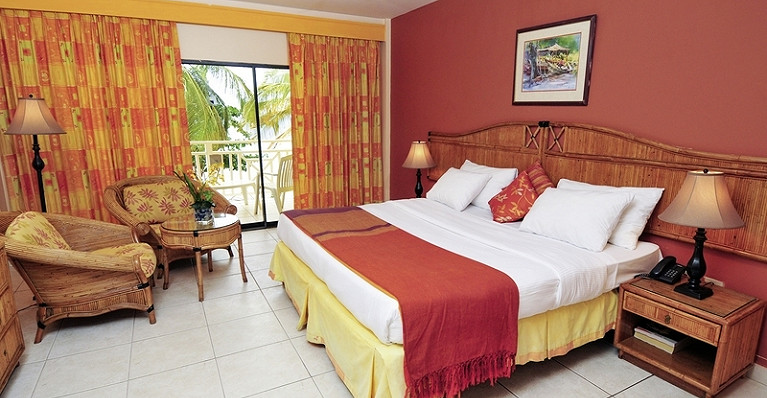 Tropikist Beach Hotel &amp; Resort