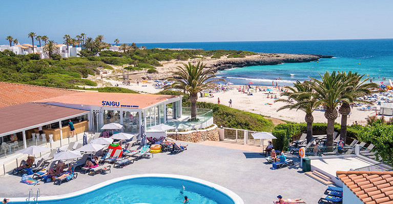 Carema Beach Menorca inklusive Mietwagen