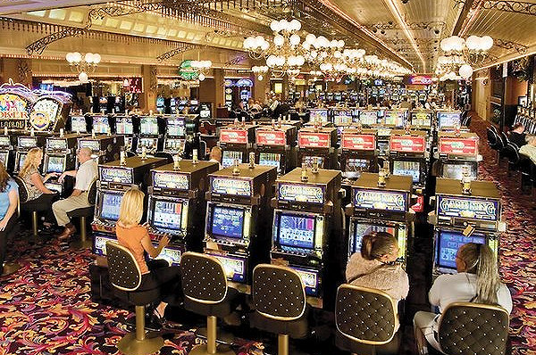 Four Queens Hotel and Casino ohne Transfer