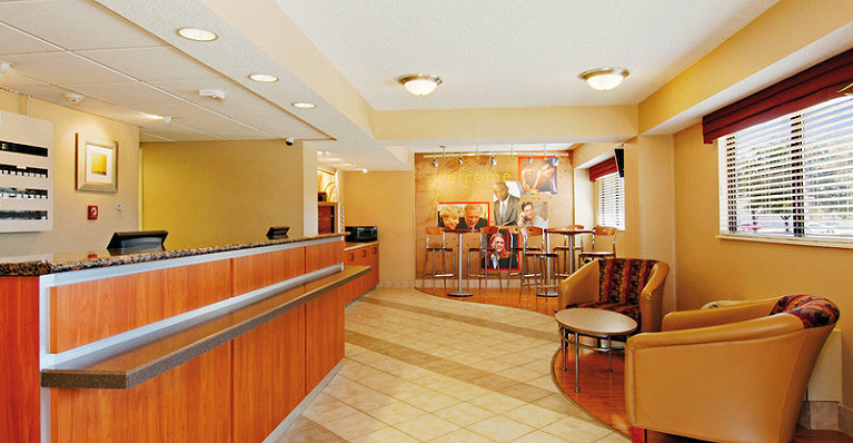 Red Roof Inn Dallas - DFW Airport North ohne Transfer