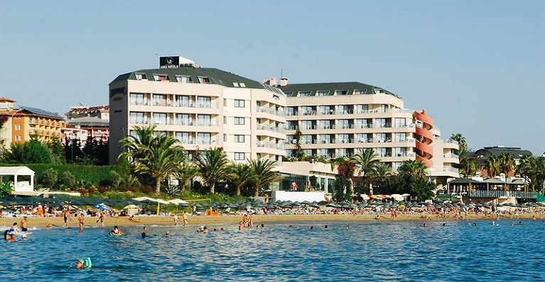 Hotel Aska Just In Beach