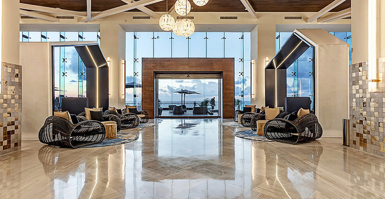 Royalton Suites Cancun Resort &amp; Spa