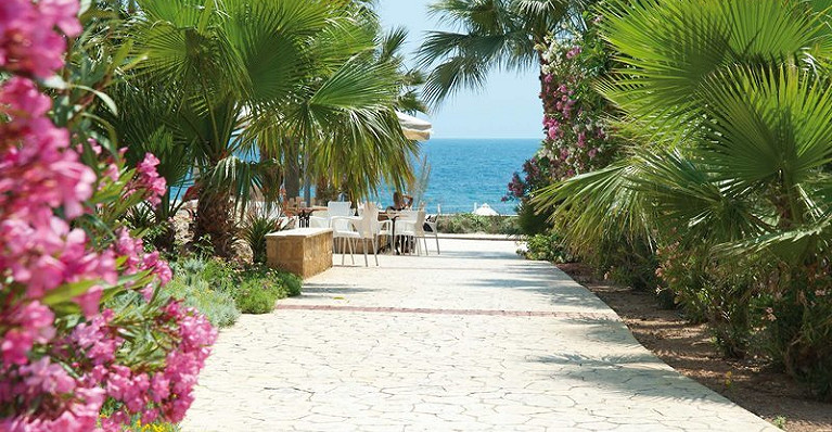 Akti Beach Hotel &amp; Village Resort