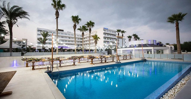 Tasia Maris Beach Hotel &amp; Spa