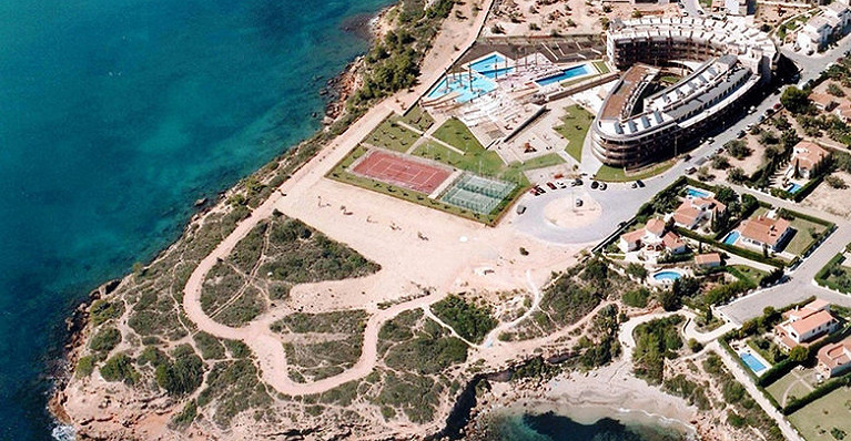Les Oliveres Beach Resort